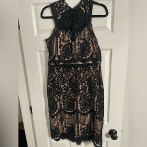 Lulus form fitting lace dress never worn